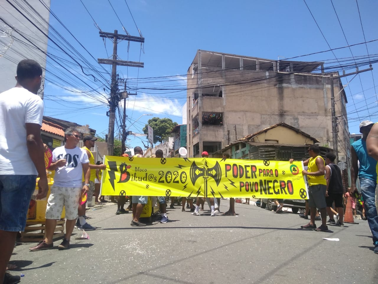 Carnaval2020 - Instituto Steve Biko levou a luta antiracista à Mudança do Garcia